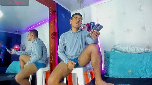 XXX chat uživo modela Maxi_Eli16