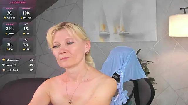 Julie_Lucas' Webcam Show