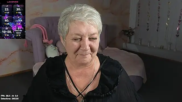 Poppy_Pulse Live XXX-chat
