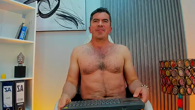 Chat XXX ao vivo de JuanKFit_45