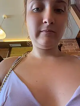 AdelRich Live XXX Chat