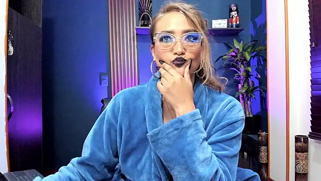 AdeleMourfg Adlı Modelin Canlı XXX Sohbeti