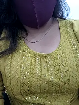 Hottypuja's Live XXX Chat