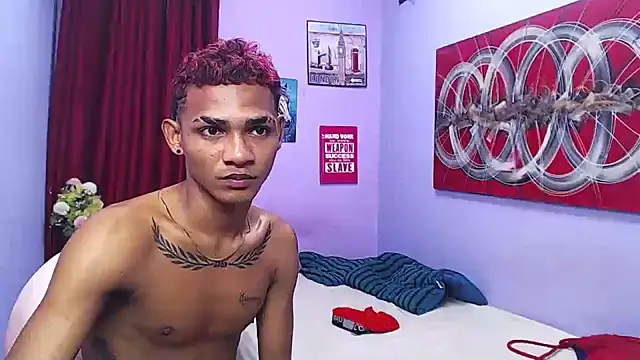 black_twinks Chat XXX in diretta