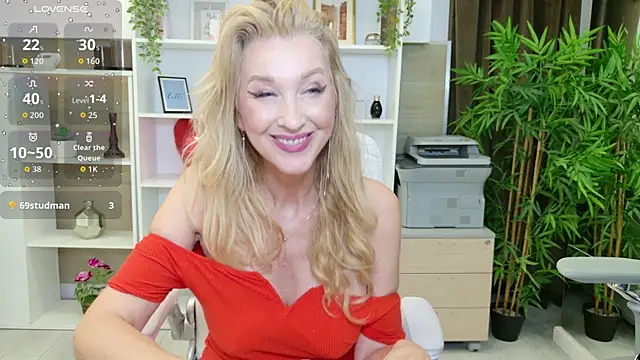 Chat +18 de LadyLeea ao vivo