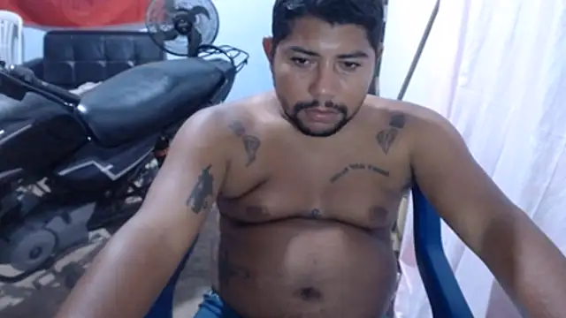 master_juju1924 – Naživo XXX chat
