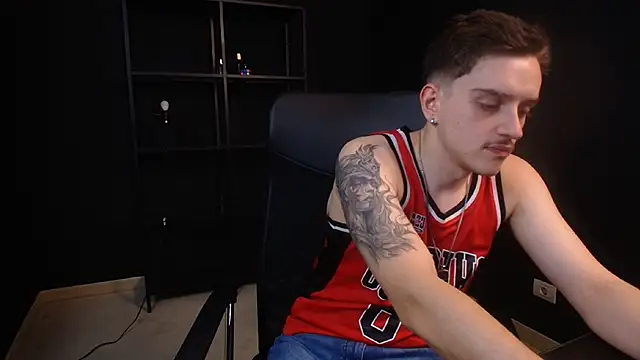 Živý XXX chat FelixStarkk