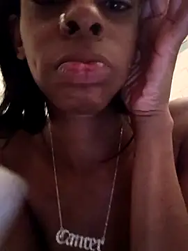 Czat XXX na żywo – Jasmine_FullsShine