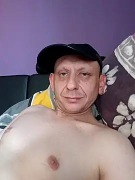 Tom4Womans' Live XXX Chat