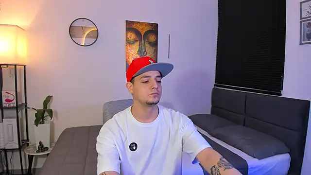 Chat +18 de alejandro_calderon1 ao vivo