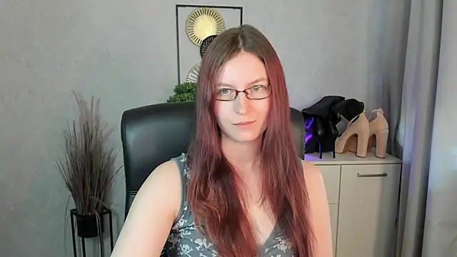 emmaxDelight XXX чат на живо