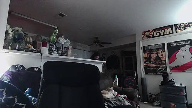 biggerisbetter12's Live XXX Chat