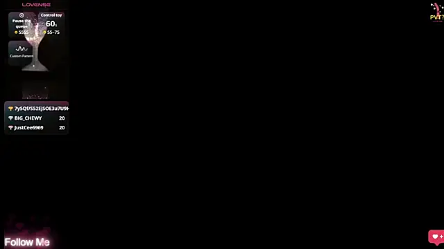 צ'אט XXX בשידור חי של _ruby_manrique_