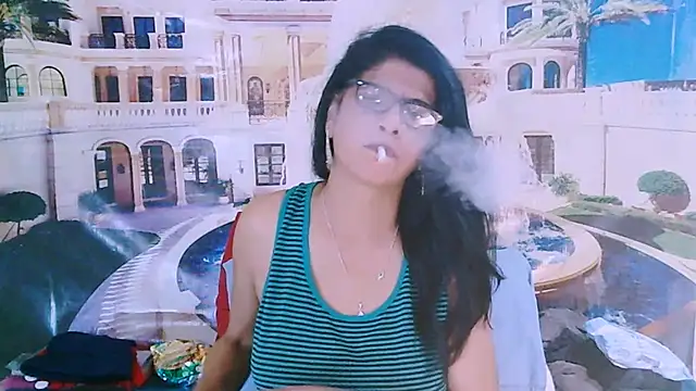 צ'אט XXX בשידור חי של IndianAllure