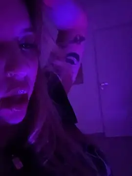 Lolykush: απευθείας συνομιλία ΧΧΧ