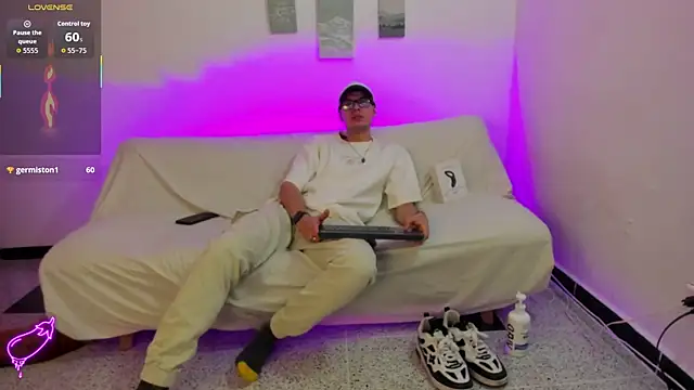 Vlad__night Adlı Modelin Canlı XXX Sohbeti