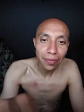 WedgingClinker Live XXX Chat