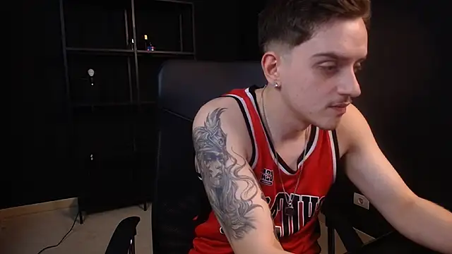 XXX chat uživo modela FelixStarkk