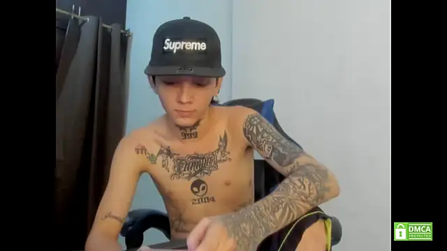 Chatroom XXX en direct de Nick_TattooedGuy