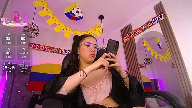 Chat XXX en directo de Amara_Davis1