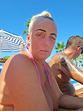 theblondecocklover's Live XXX Chat