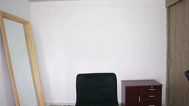 Steph_F: онлайн-секс-чат