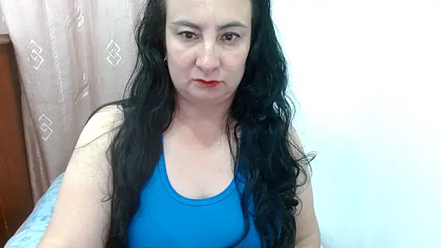 Chat +18 de Ashyle ao vivo
