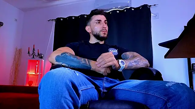 Chat XXX en directo de MightyAaron66