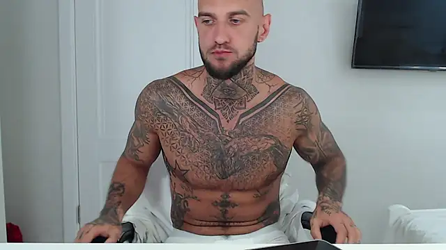 maxi_foxxx 现场XXX聊天