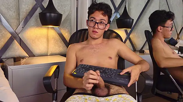 Chat XXX en directo de Austin_Reeds_