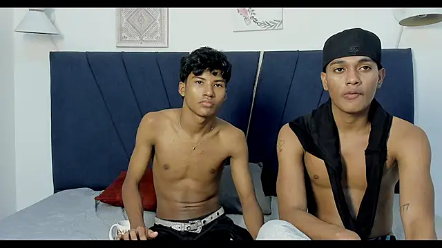 An_fox23's Live XXX Chat