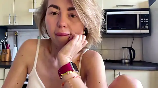 MartaLuna_'s Live XXX Chat
