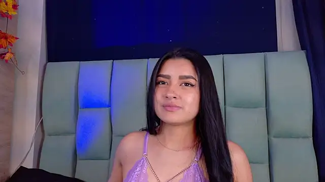 Emilyy05_ Live XXX Chat