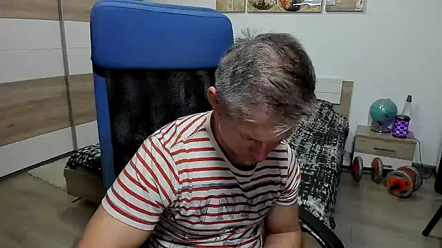 Pertunjukan Kamera Web RobbyShawz