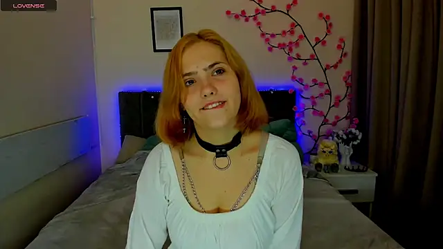 DellaRows Adlı Modelin Canlı XXX Sohbeti