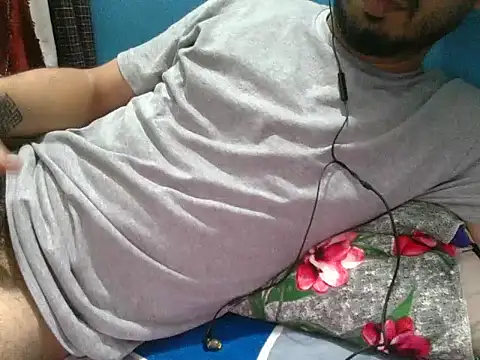 Precumboner's Live XXX Chat