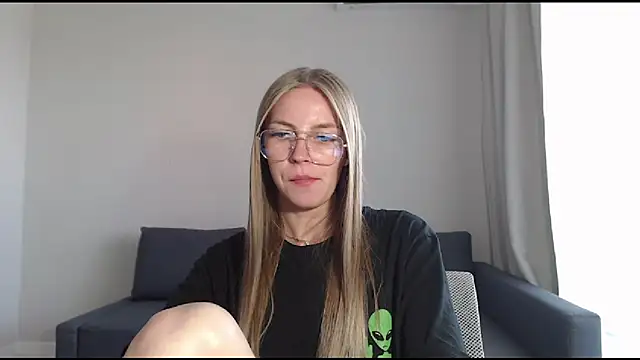 HitGyrl 现场XXX聊天
