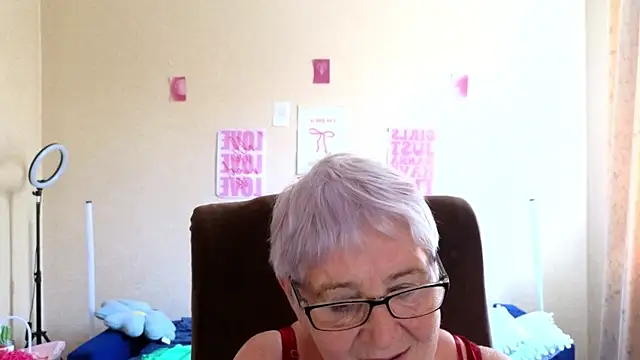Sandra_Snowflake's Live XXX Chat