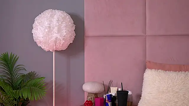 AlmaLuv's Live XXX Chat