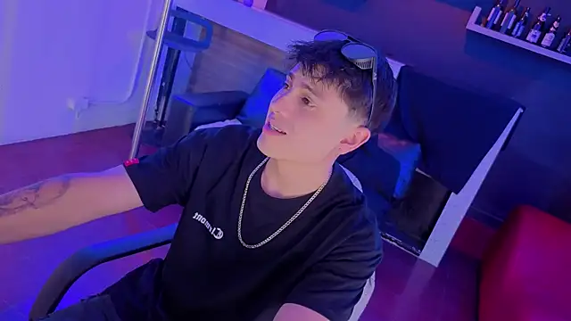 Chat XXX ao vivo de angel_still_