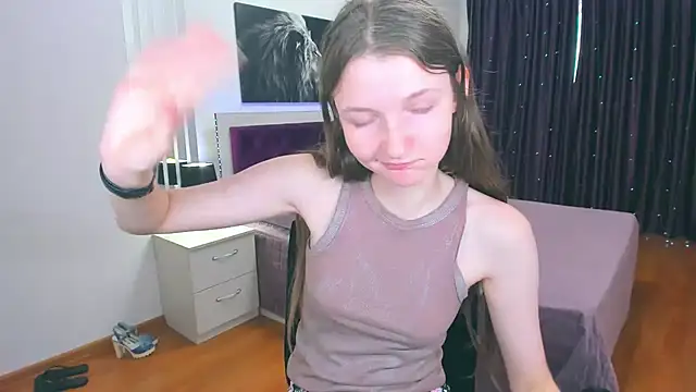 NikaRainn Live XXX chat