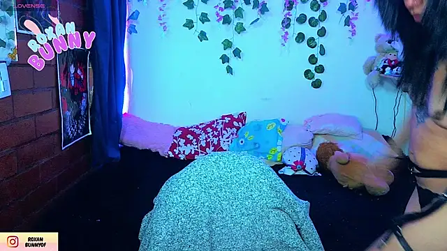 Roxanbunny1's Live XXX Chat