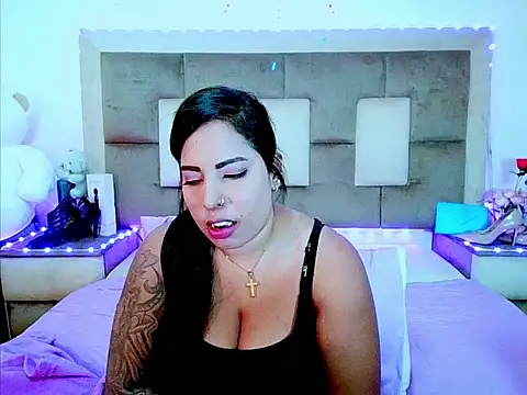 indiantopaz694u Chat XXX in diretta