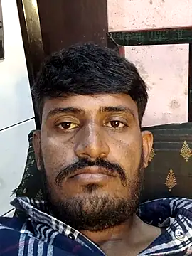 הופעת וובקאם של HotXKrish
