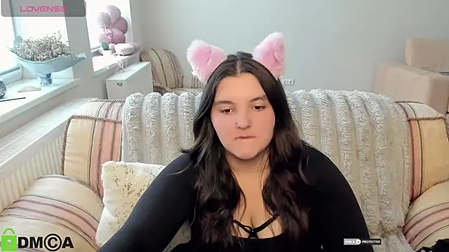 Chat +18 de MonikaMooon ao vivo