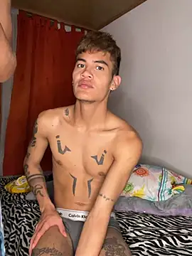 Dittoandpayton's Live XXX Chat