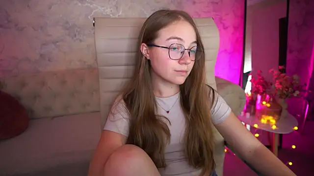 ArrinaWairr Live XXX-chat