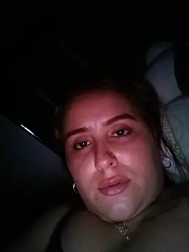 sweet_bella_29: απευθείας συνομιλία ΧΧΧ