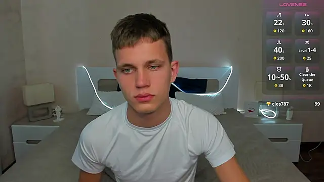 Chat +18 de m0neyken ao vivo