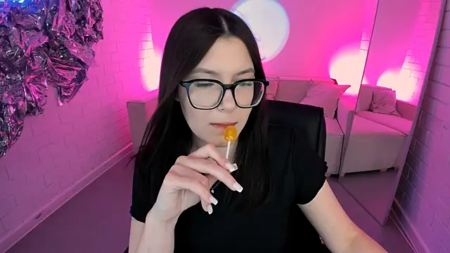 JennyGibson Adlı Modelin Canlı XXX Sohbeti